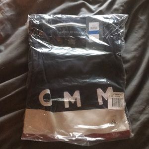 Tommy Hilfiger XL T Shirt Brand New